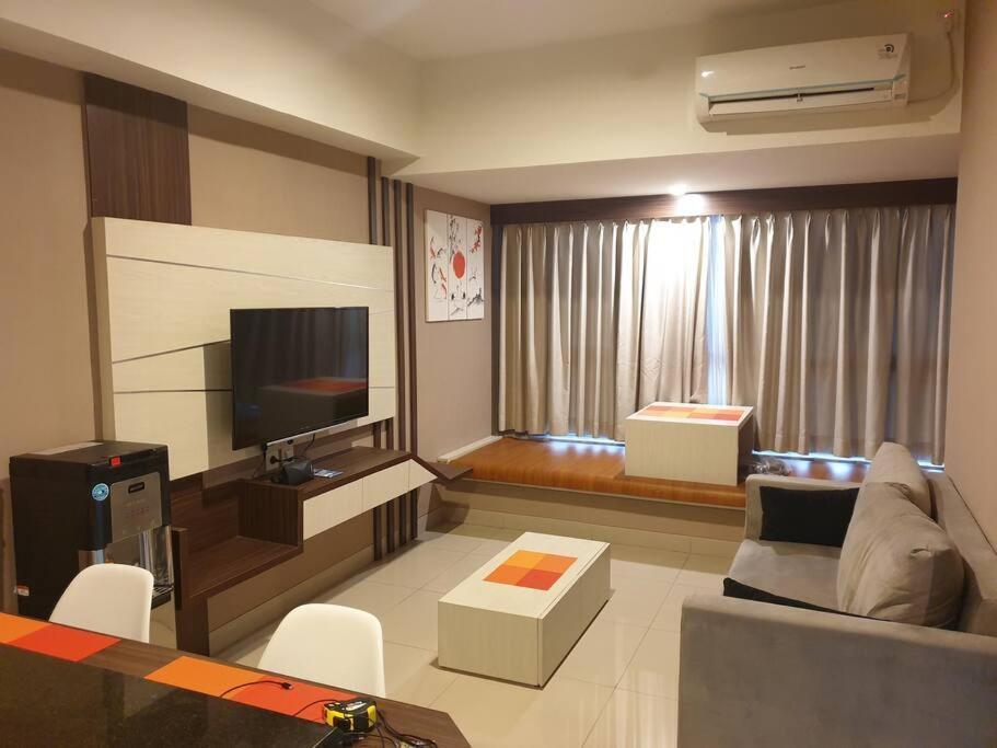 Cozy Room In Orange County Suite-Apartment In Lippo-Cikarang Cbd ภายนอก รูปภาพ